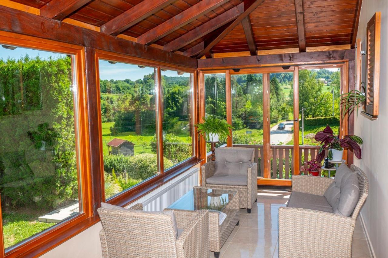 Holiday Home Mare Near River 卡尔洛瓦茨 外观 照片