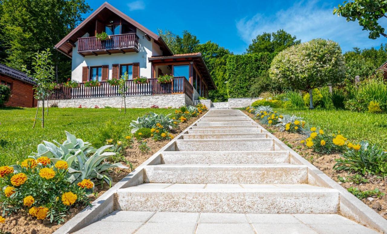 Holiday Home Mare Near River 卡尔洛瓦茨 外观 照片